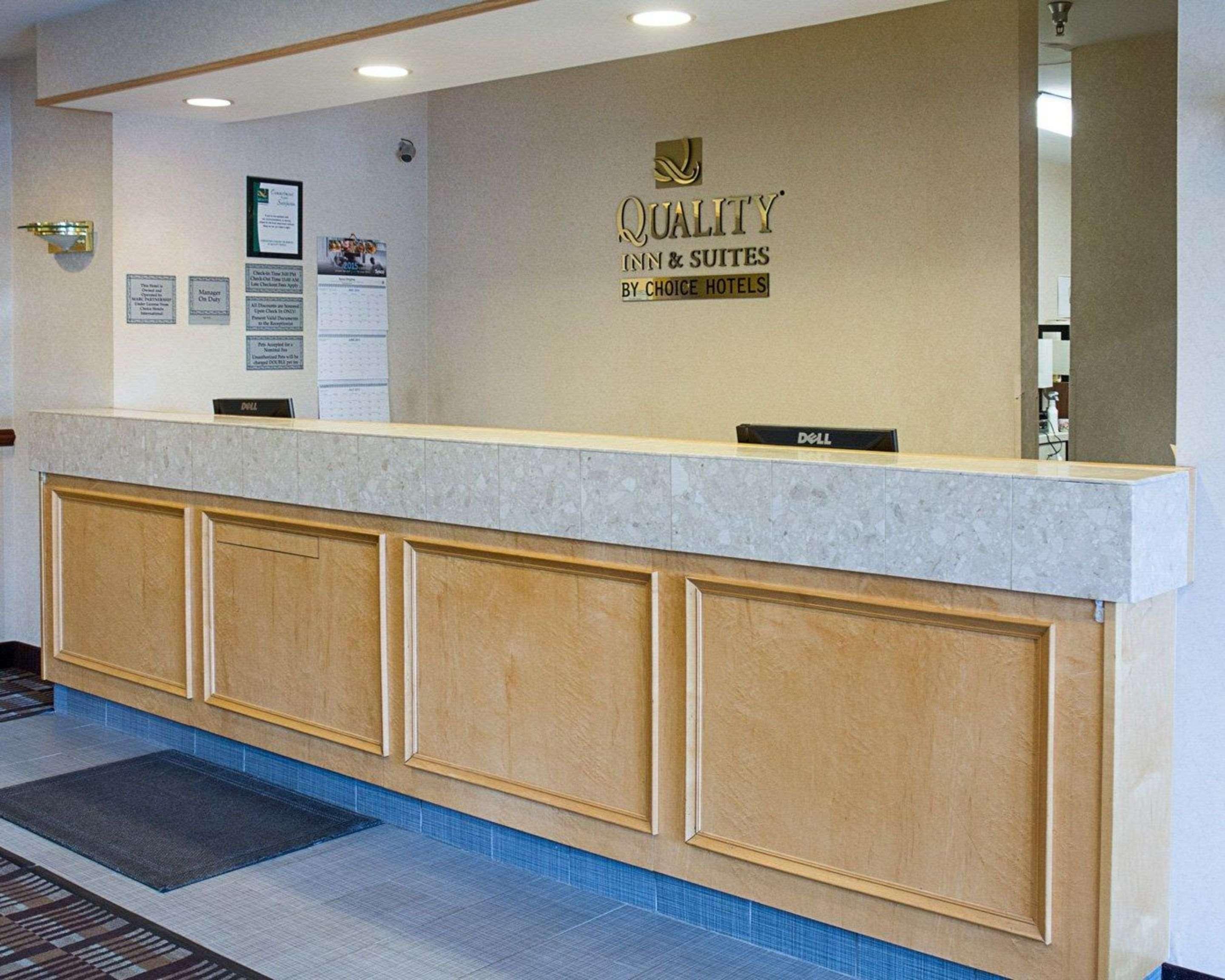 Quality Inn & Suites Quantico Stafford Eksteriør billede