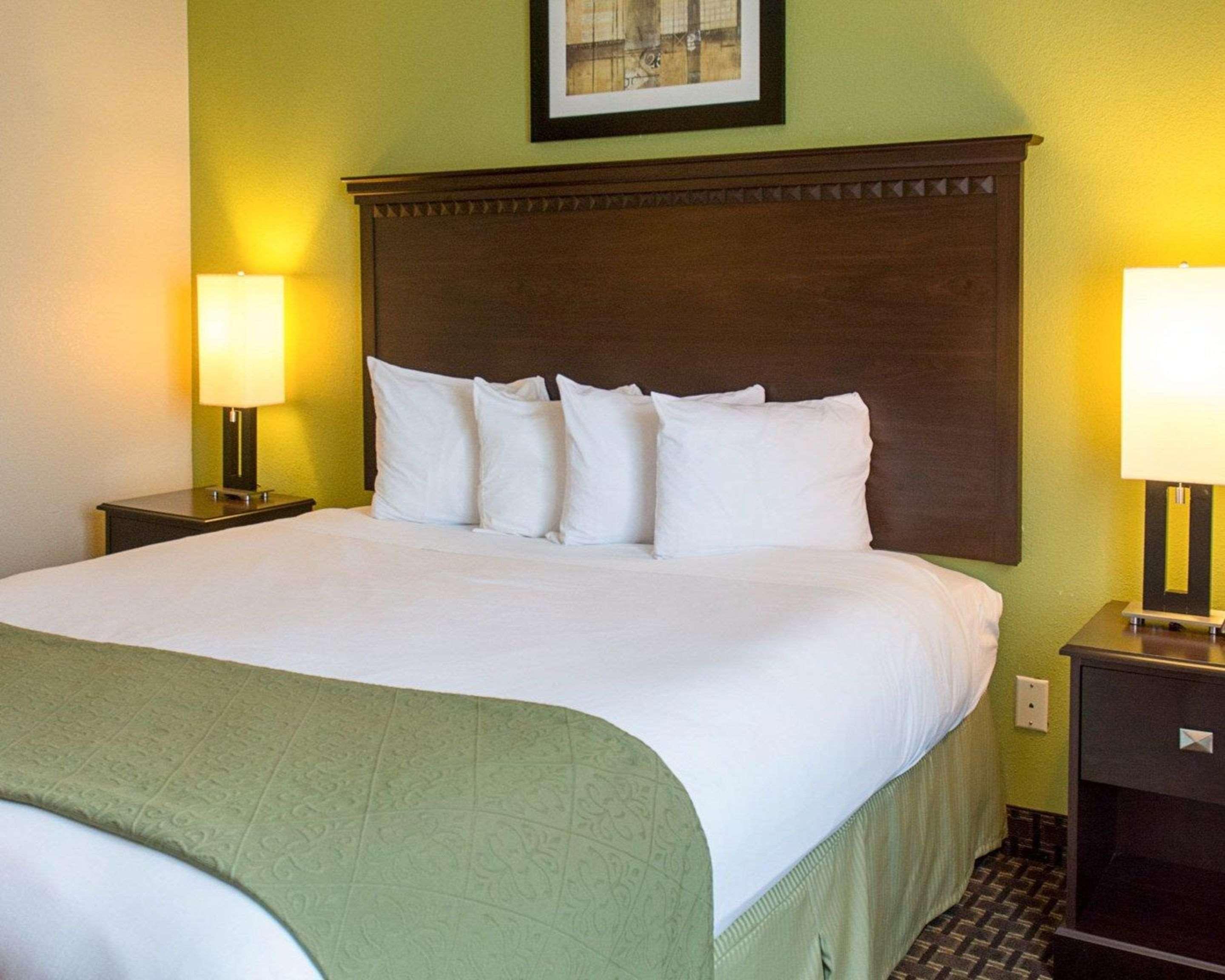 Quality Inn & Suites Quantico Stafford Eksteriør billede