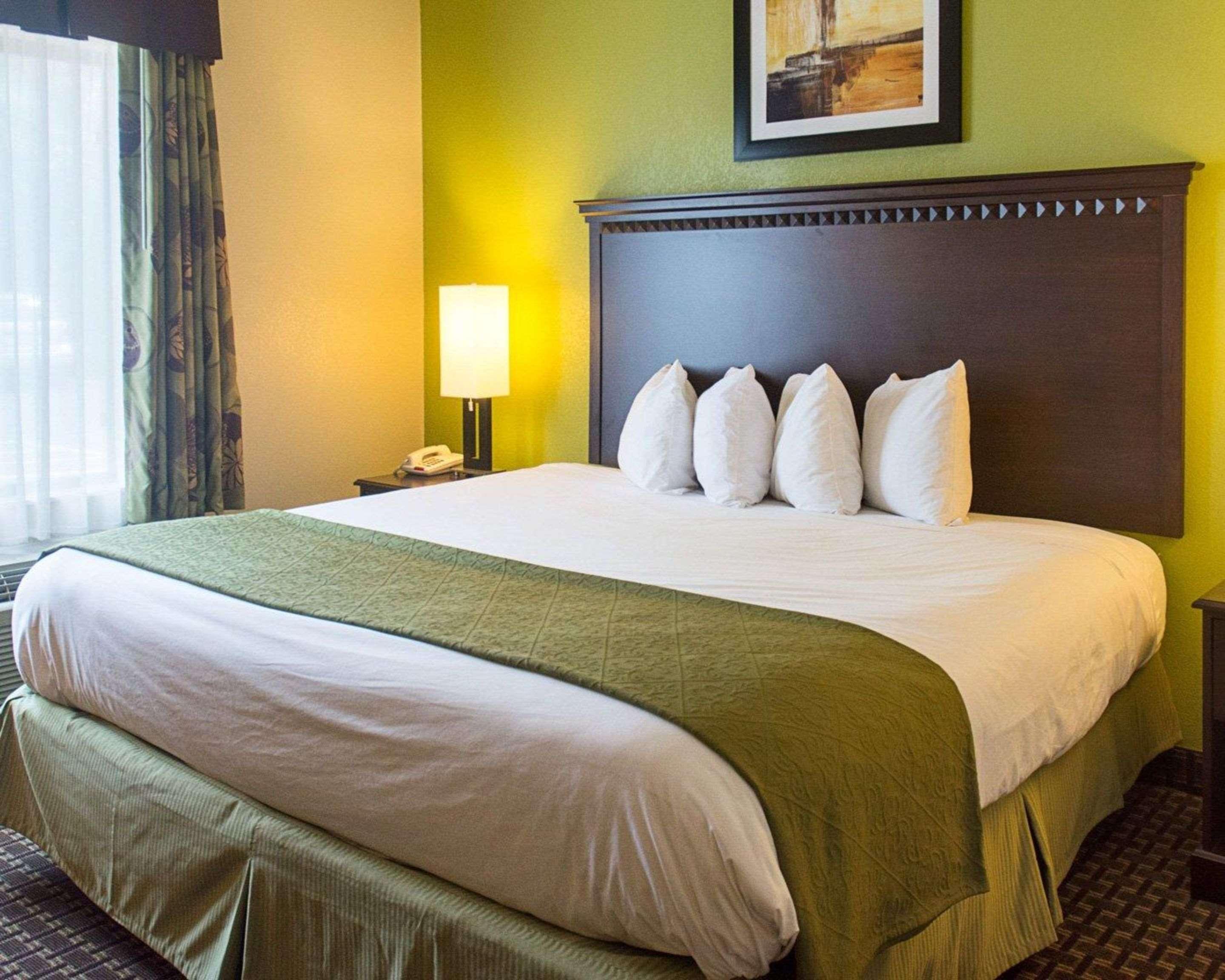 Quality Inn & Suites Quantico Stafford Eksteriør billede