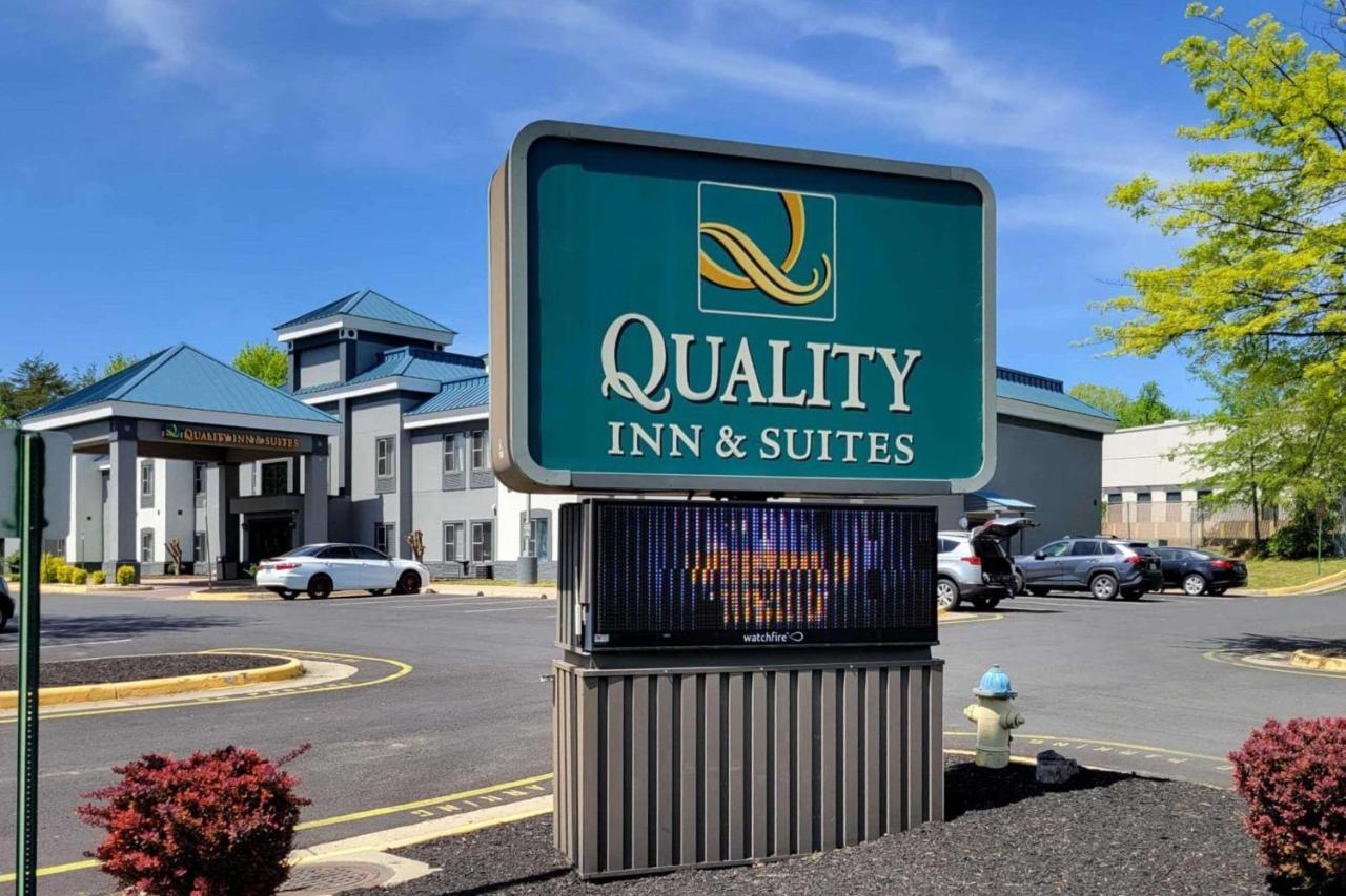 Quality Inn & Suites Quantico Stafford Eksteriør billede
