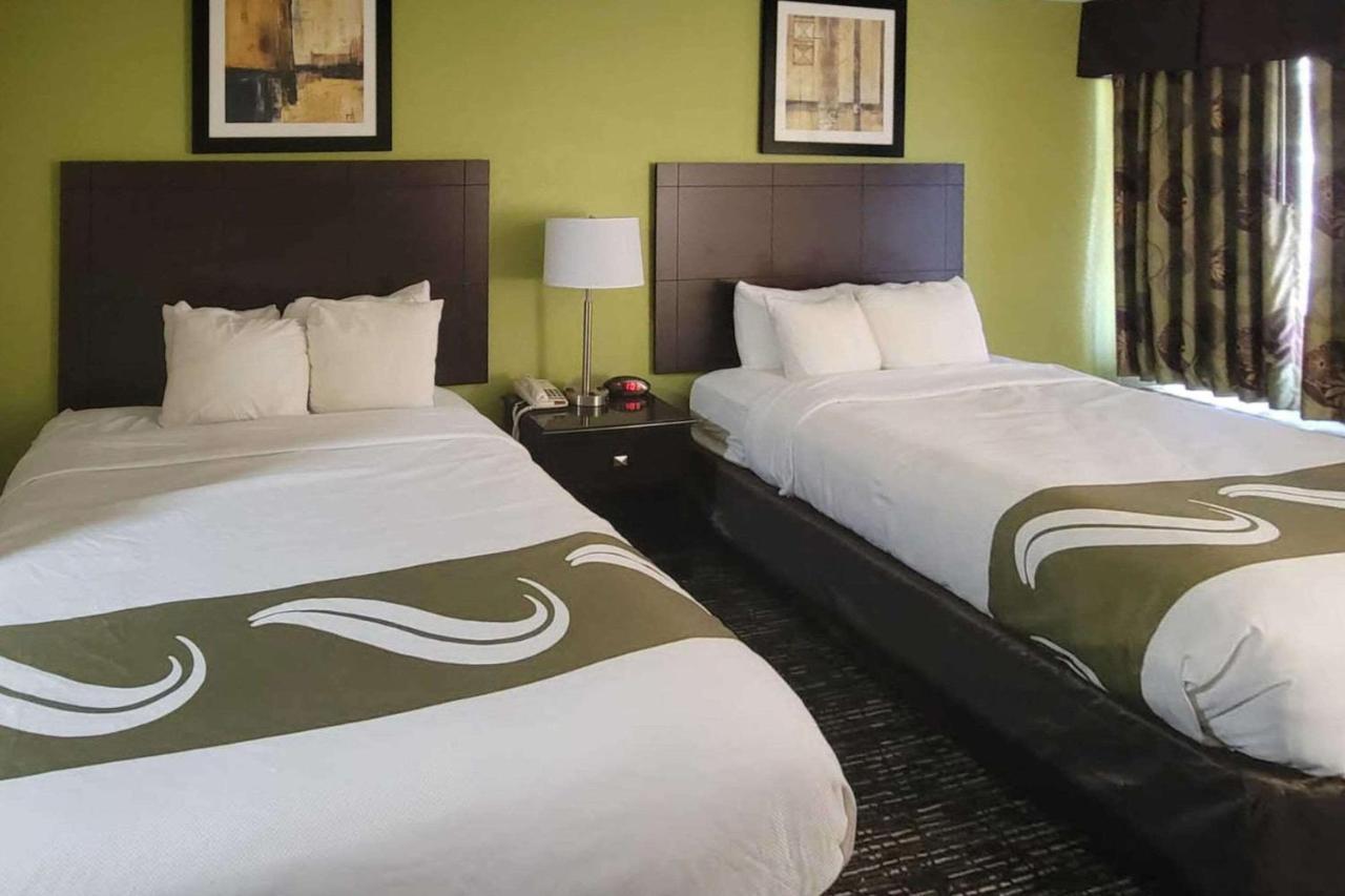 Quality Inn & Suites Quantico Stafford Eksteriør billede